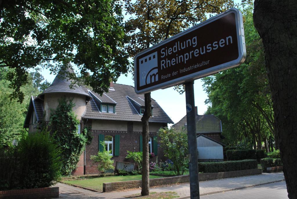 Central Pension Duisburg Buitenkant foto